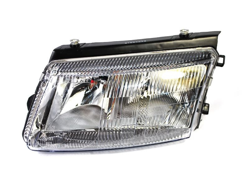 Фара передня ліва VW Passat B5 1996-2000 H7 H1 TYC