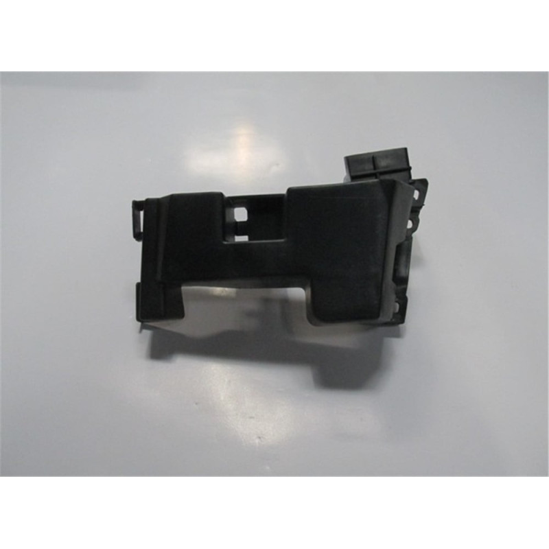 Праве кріплення бампера біля решітки для Mazda 3 Седан 2004-2009 Tempest BN8V502A1C