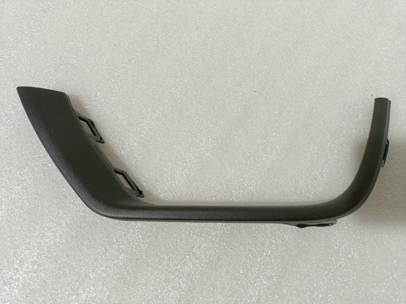 Молдинг решітки лівий чорний Jeep Compass 2016-2020 TEMPEST 5UQ00RXFAB