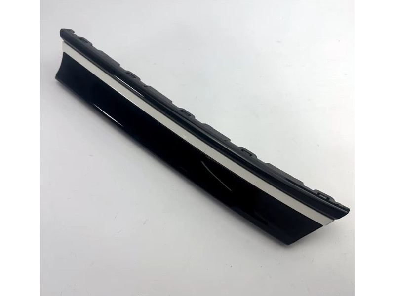 Молдинг решітки радіатора лівий VW ID.4 2020- без LED TEMPEST 11G853583