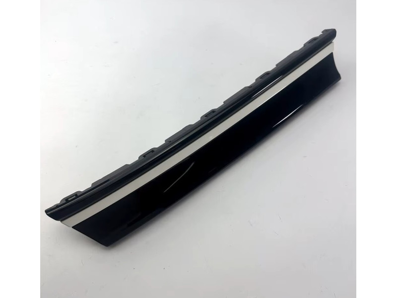 Молдинг решітки радіатора правий VW ID.4 2020- без LED TEMPEST 11G853584