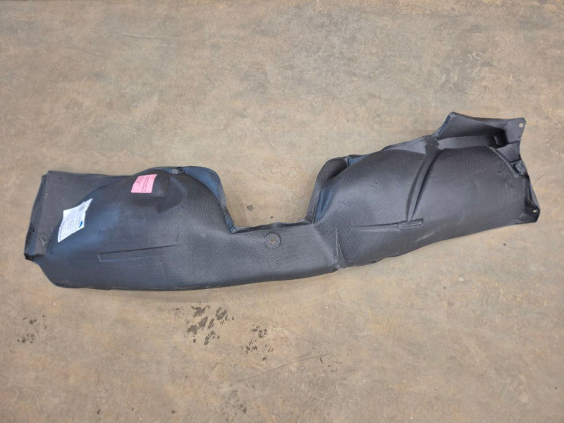 Підкрилок передній правий Dacia Logan 2004-2008 Китай 6001549271