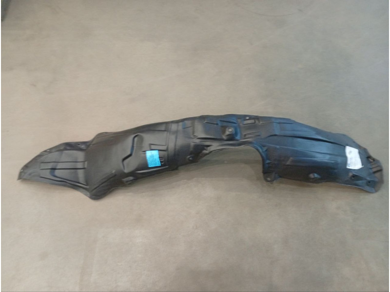 Підкрилок передній правий Mazda 3 BK седан 2004-2009 Китай BP4K-56-130F