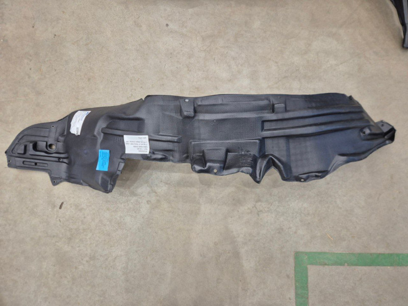 Підкрилок передній правий Nissan X-Trail T30 2001-2007 Китай 638408H900