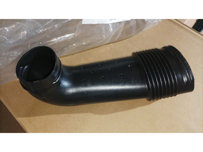 Патрубок повітряного фільтра FORD FIESTA 2013-2017 4cars AE8Z9C675A