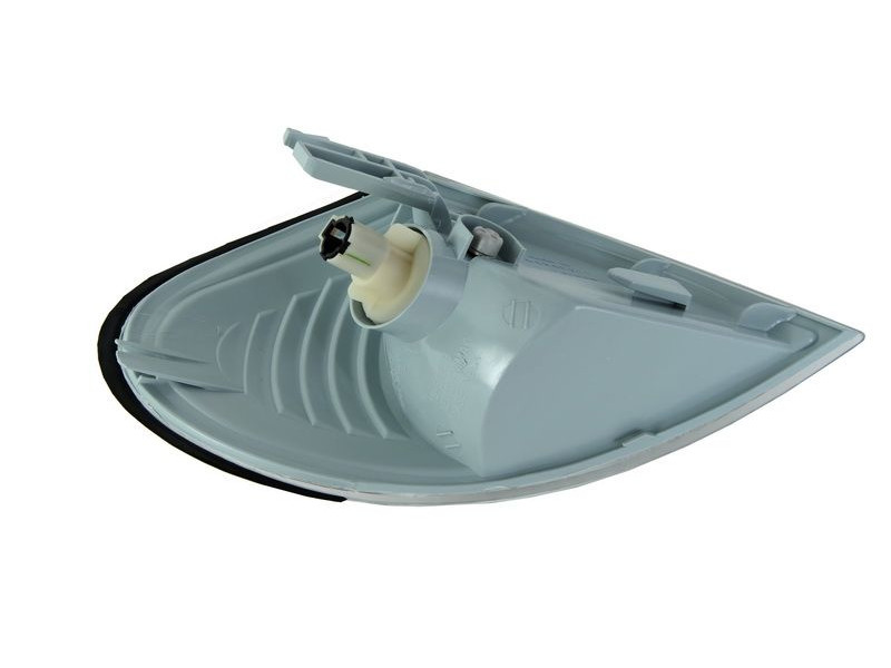 Покажчик повороту лівий Nissan Almera N16 2000-2002 TYC 26139BM415