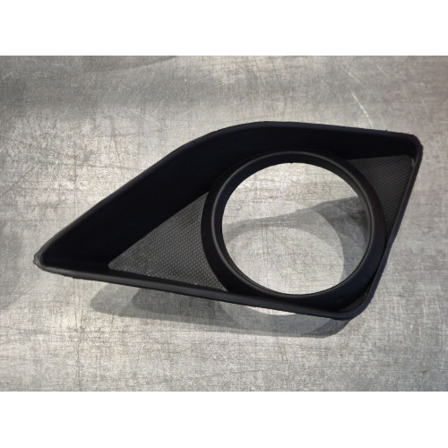 Решітка переднього бампера ліва Toyota Corolla E15 2006-2009 TEMPEST 8148102110