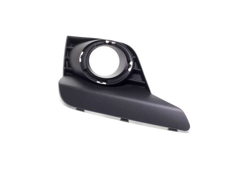 Решітка бампера ліва з отвором Renault Logan 2017-2021 TEMPEST 261A38260R