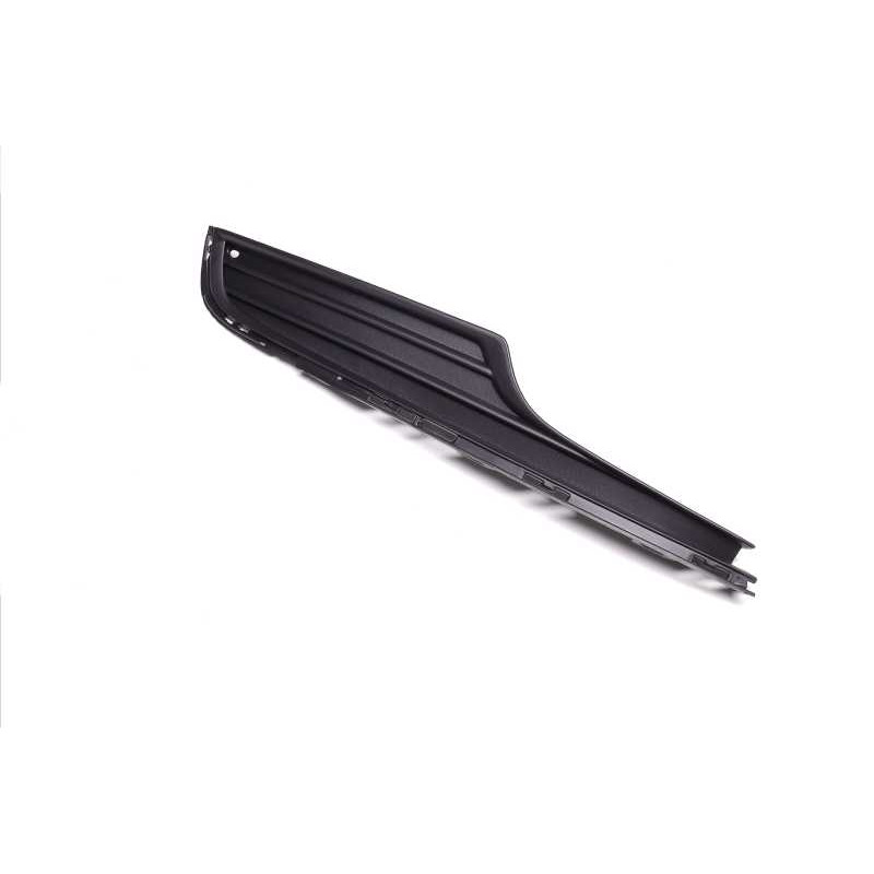 Передня права решітка бампера VW Golf VII 2013-2017 (TEMPEST)