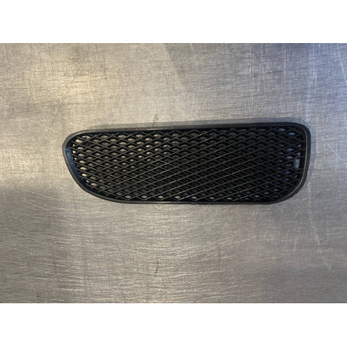 Решітка переднього бампера права Skoda Octavia I 1997-2000 TEMPEST 1U0807368