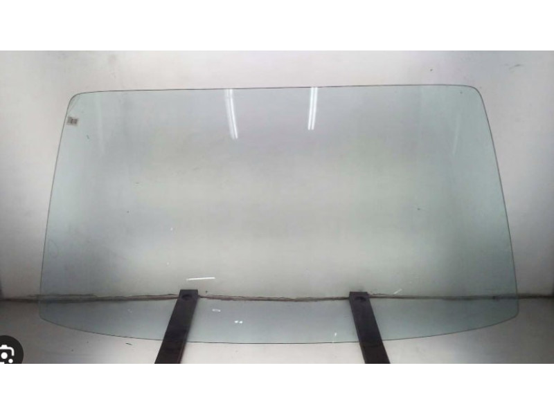 Лобове скло Toyota HI-ACE 1989-1995 LH102 / LH108