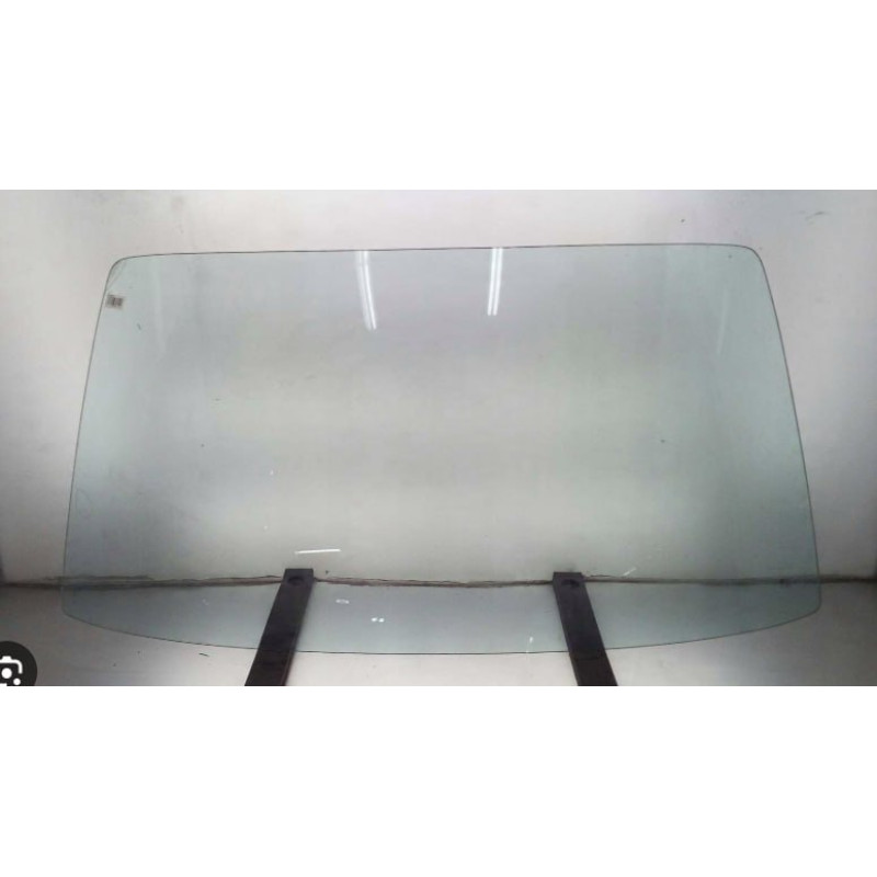 Лобове скло Toyota HI-ACE 1989-1995 LH102 / LH108