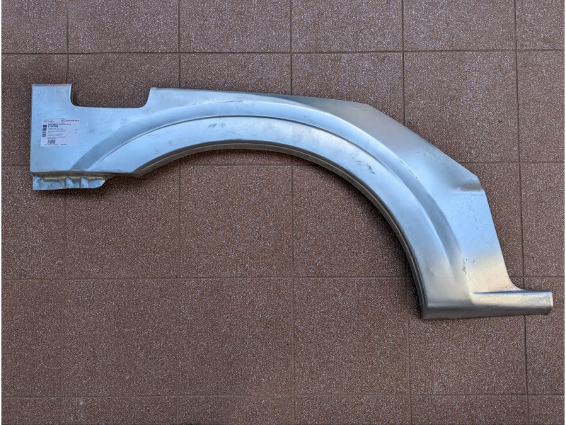 Арка задня права Mitsubishi Pajero 3 00-07 (KK) 2 двері