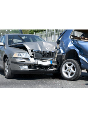 Відновлення авто після ДТП: підбір запчастин кузова і ремонт