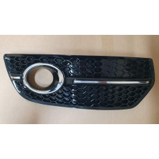 Решітка бампера права Audi Q5 S-line 08-12 (FPS) 