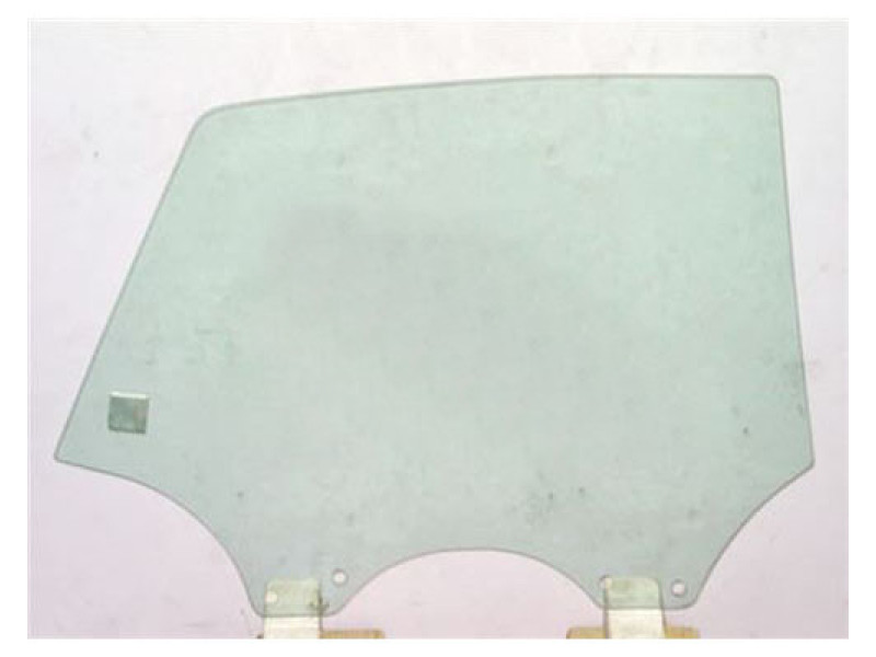 Скло задньої правої двері Subaru Outback седан 00-04 (XYG) без кріплень