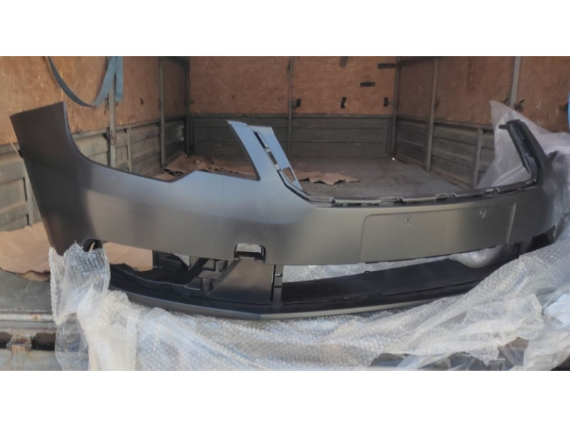 Бампер передній без отвору під омивач Skoda Superb 2013-2015 Китай 3T0807221C