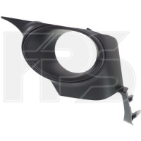 Решітка переднього бампера права Lexus IS 13-16 (Тайвань) з отвором