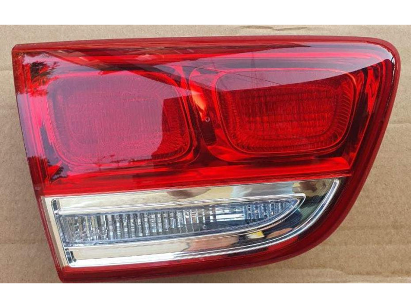 Ліхтар задній правий внутрішній Kia Sorento 15-18 (DEPO Тайвань) 