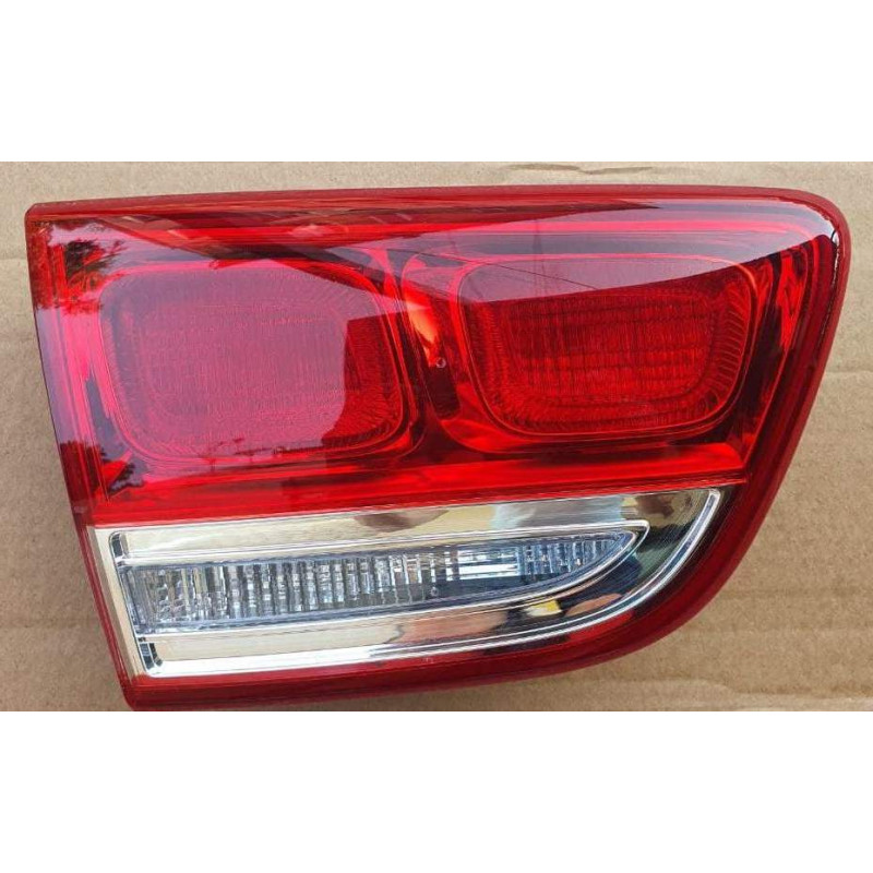 Ліхтар задній правий внутрішній Kia Sorento 15-18 (DEPO Тайвань) 