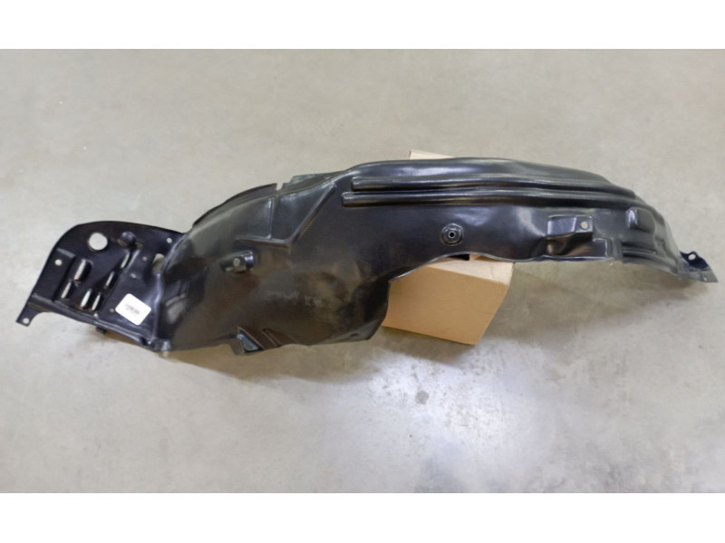 Підкрилок передній правий Honda Accord купе 13-15 (Тайвань) пластик