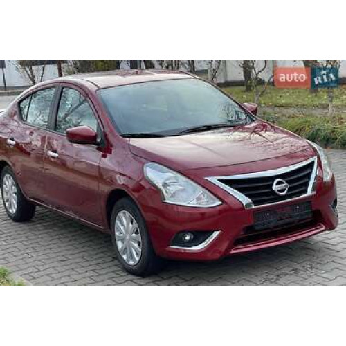 Решітка переднього бампера ліва Nissan Versa 2015-2019 FPS 622576W80A