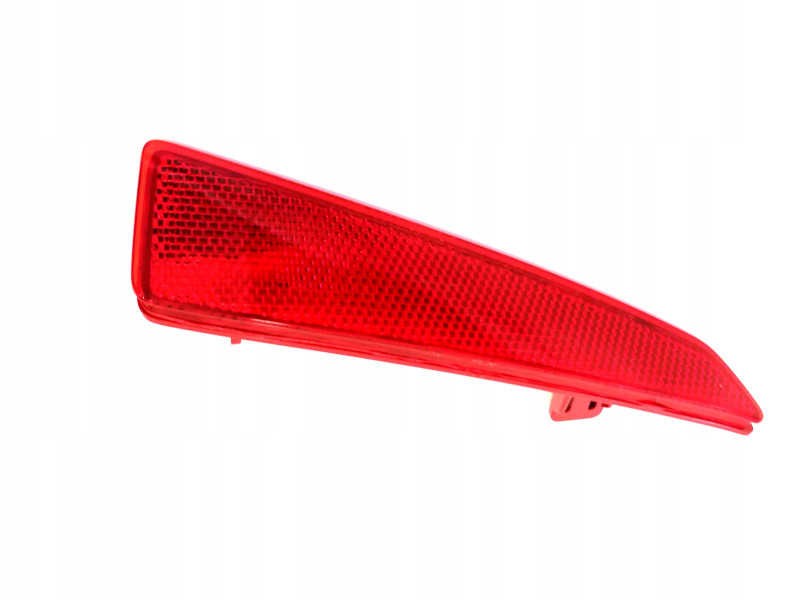 Світловідбивач в задній бампер лівий Lexus RX 15-20 (TYC) 8192048050