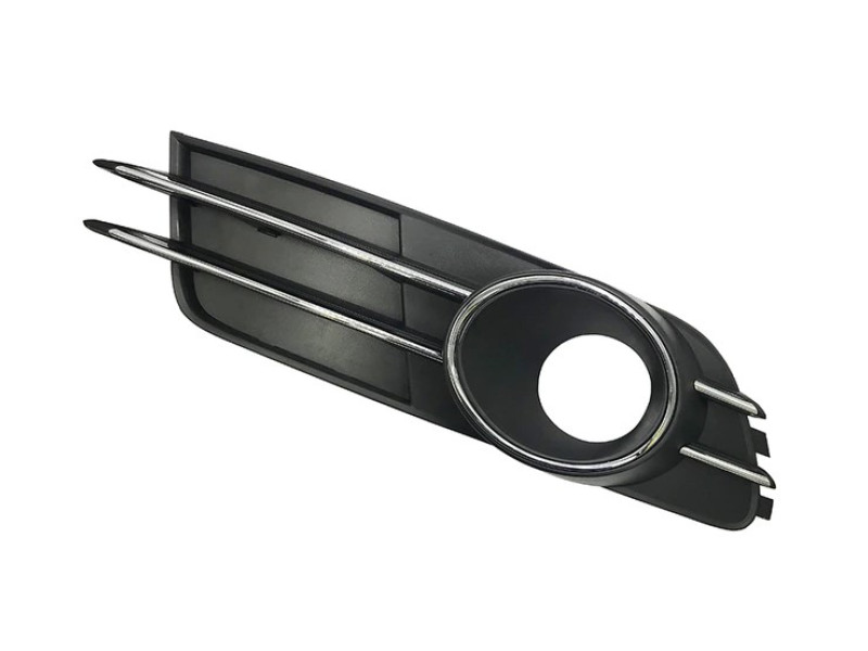 Решітка переднього бампера ліва Audi A6 C7 11-14 (Тайвань) з отв. та хром. молдингами 4GD807681B