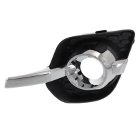 Решітка бампера ліва Chevrolet Equinox 10-16 (Тайвань) з отвором