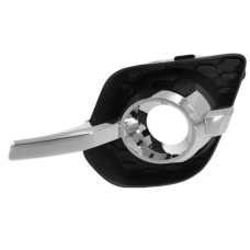 Решітка бампера права Chevrolet Equinox 10-16 (Тайвань) з отвором