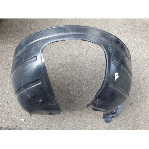 Підкрилок передній правий BMW 7 E38 1994-2002 LKQ 51718150290