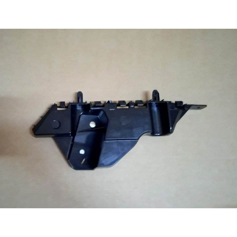 Кріплення бампера переднє ліве Chevrolet Trax 2017- (Китай) 42478330