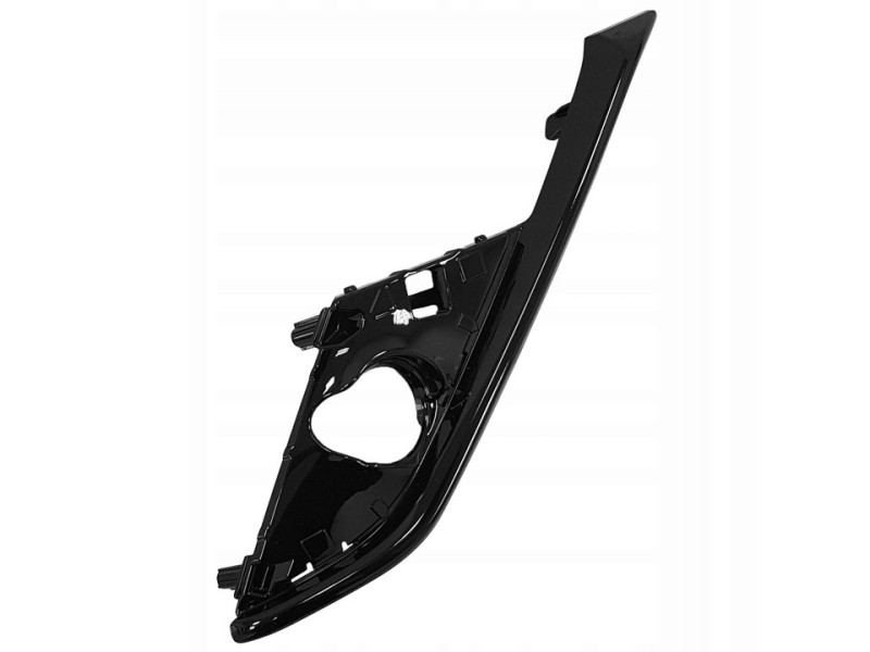 Решітка переднього бампера права Mazda CX-3 18- (Тайвань) чорний глянець DL8V50C11