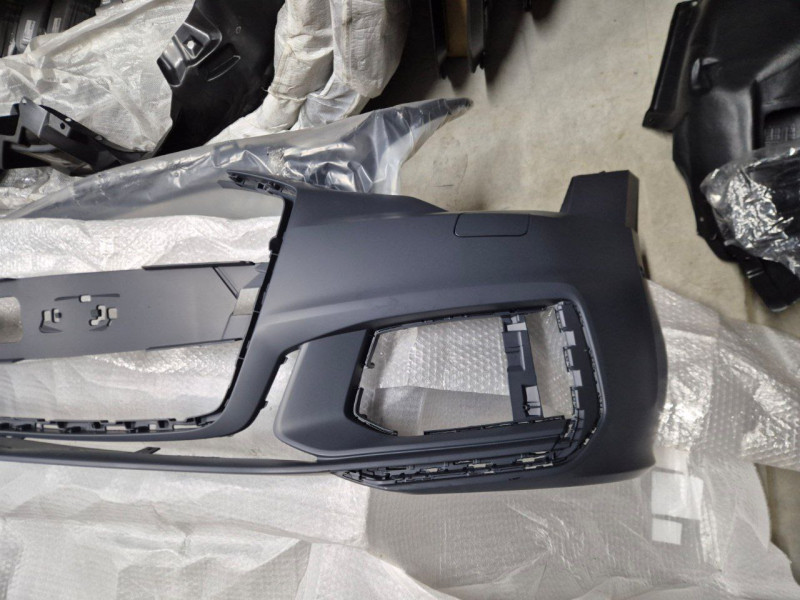 Бампер передній з отворами під омивач та п/тронік Audi A6 C8 2019-2022 S-Line Тайвань 4K0807065CGRU