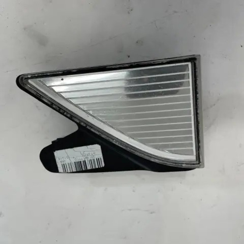 Катафот переднього бампера лівий для VW Passat B8 USA 2015-2019 FPS 561941777C