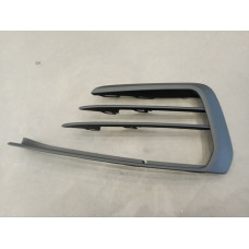 Решітка переднього бампера ліва VW Golf 7 GTI 17-20 хетчбек (Тайвань) 5G0853665P9B9 