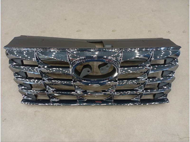 Решітка радіатора Hyundai Tucson NX4 21- (Тайвань) без отв. під камеру, хром, чорна 86350N9100