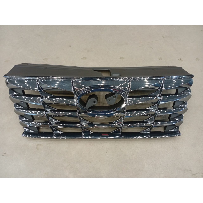 Решітка радіатора Hyundai Tucson NX4 21- (Тайвань) без отв. під камеру, хром, чорна 86350N9100