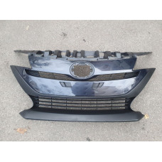 Решітка радіатора Toyota Prius Prime 17- (Тайвань) 5310147041