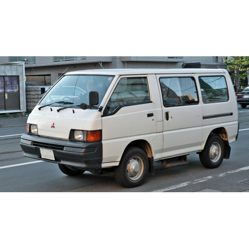 Фара передня (без габарита) L/R Mitsubishi L200, L300, Toyota Hiace, Hilux, 4Runner, Jeep Cherokee XJ, Mazda E Bus, 323 F BG, Nissan Patron K160
