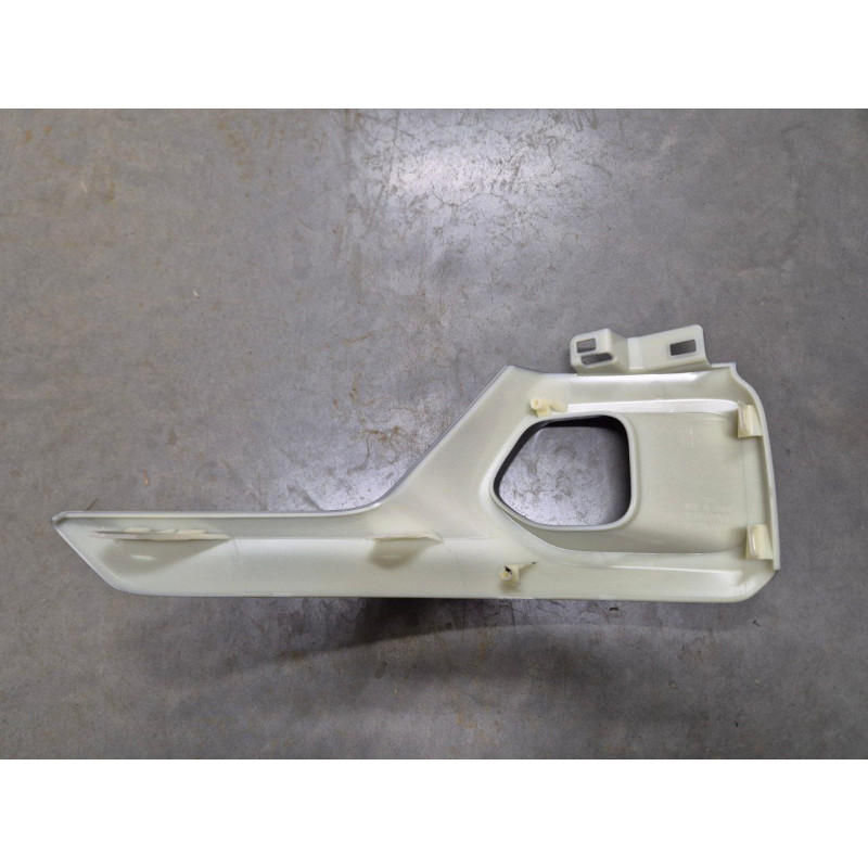 Накладка решітки переднього бампера ліва Toyota Yaris Cross 21- (Тайвань) 527130D180