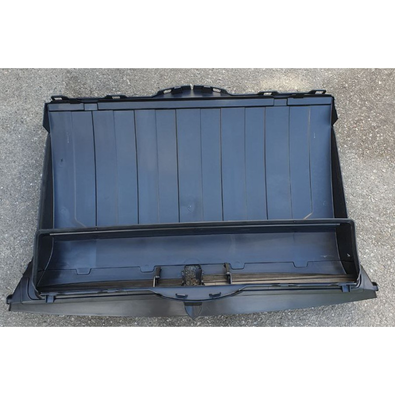 Дефлектор центральний Tesla Model X 2015- (Тайвань) 1034850-00-F