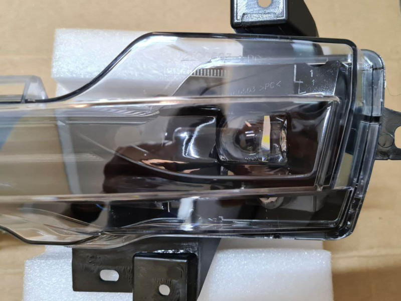 Протитуманна фара ліва Tesla Model 3 17- EUR (Tempest) під лампу LED