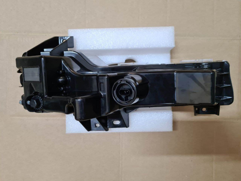 Протитуманна фара ліва Tesla Model 3 17- EUR (Tempest) під лампу LED