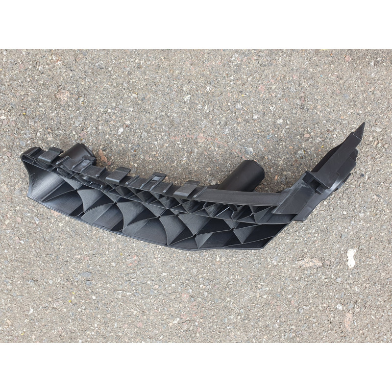 Кріплення бампера переднього праве під фарою Dodge Durango 2014-2020 Тайвань 68227824AA