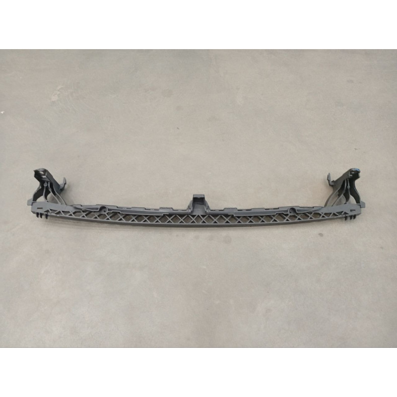 Кріплення бампера переднє середнє VW Golf 7 2013-2017 Тайвань 5G0805705C