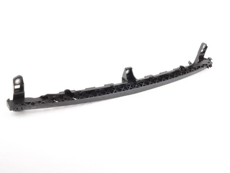 Кріплення переднього бампера середнє VW Golf 7 2013-2017 Тайвань 5G0805705H