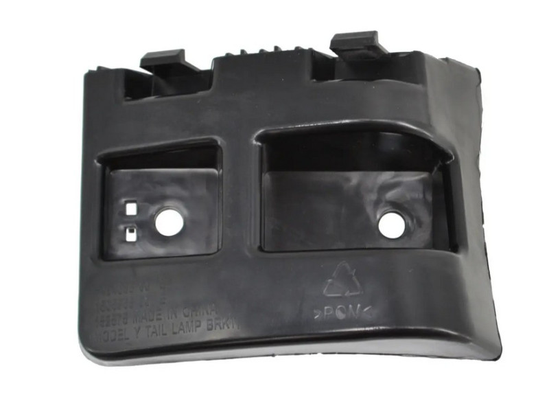 Кріплення заднього бампера ліве внутрішнє Tesla Model Y 2020- Тайвань 1506968-00-A