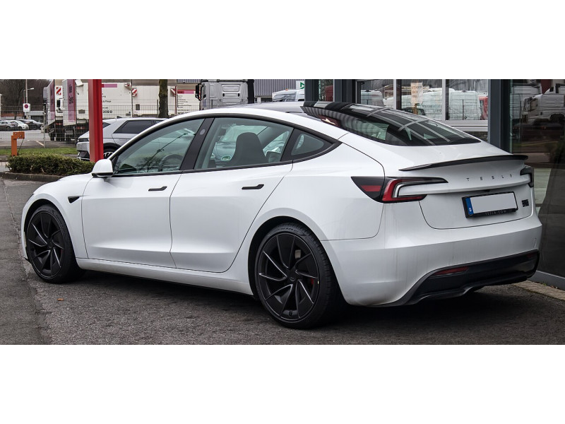 Ліхтар задній лівий в бампері Tesla Model 3 2023- рестайлінг КИТАЙ 