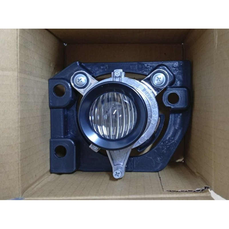 Протитуманна фара ліва Fiat 500 2015- (TYC) 52007770